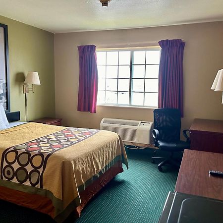 Super 8 By Wyndham Platte City Kansas City Area Exterior foto