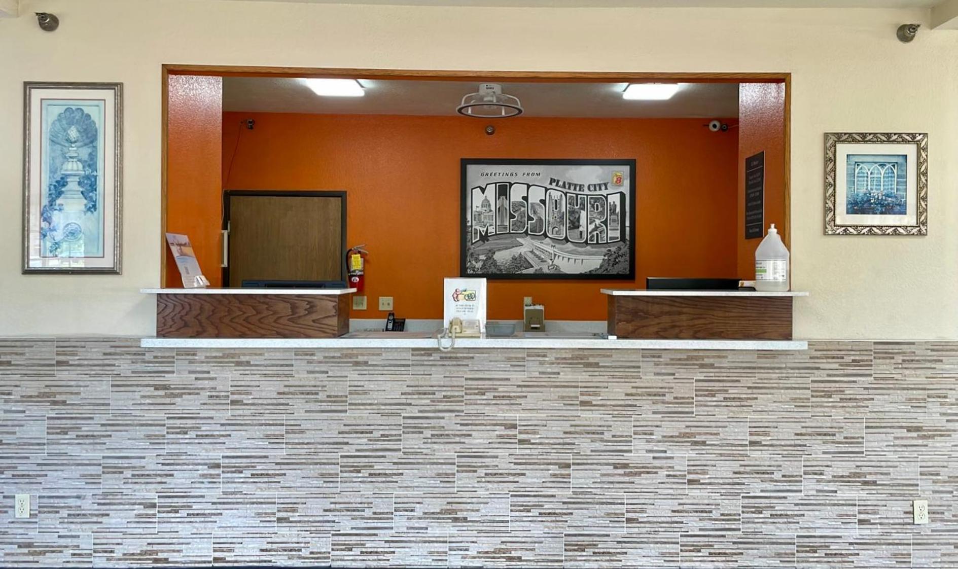 Super 8 By Wyndham Platte City Kansas City Area Exterior foto