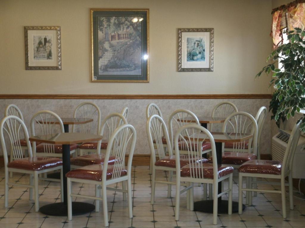 Super 8 By Wyndham Platte City Kansas City Area Exterior foto