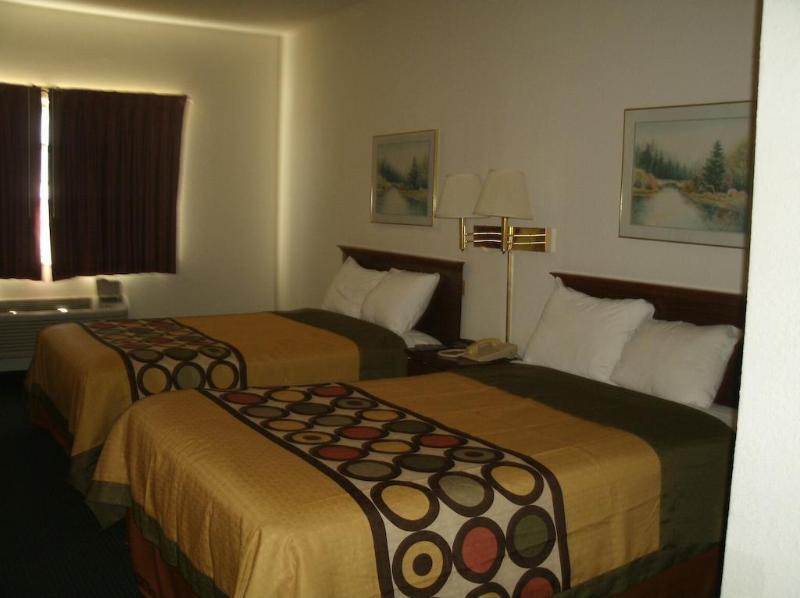 Super 8 By Wyndham Platte City Kansas City Area Exterior foto